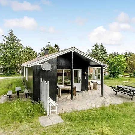 3 Bedroom Beautiful Home In Thisted * ティステズ
